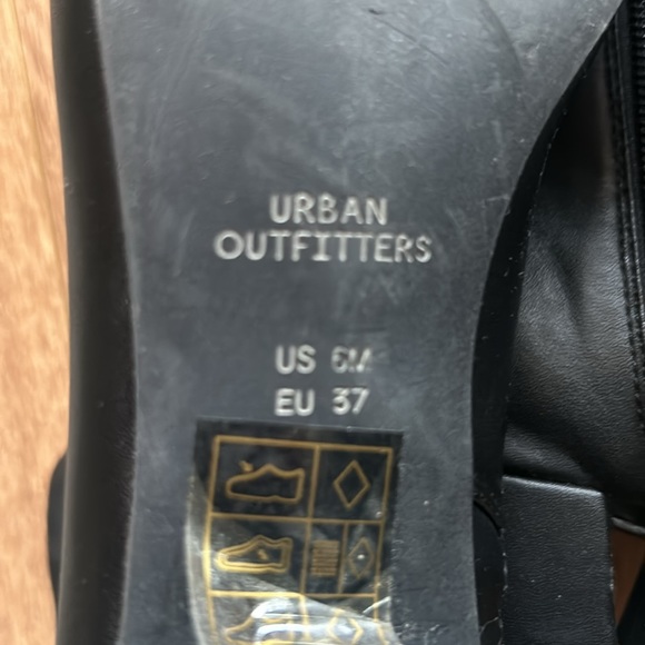 Urban outfitters black boots, size 6 - Picture 6 of 9